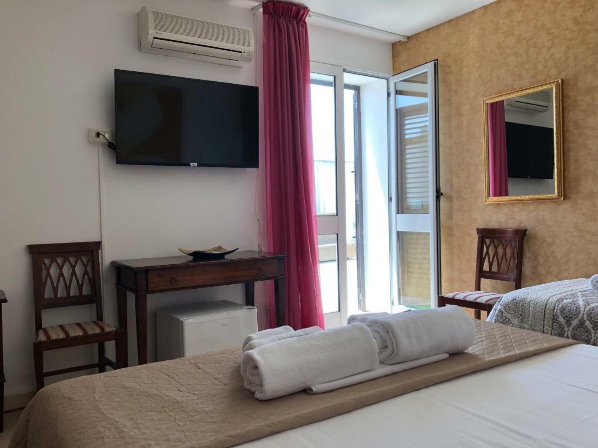 Piazza Salento Bed & Breakfast Lecce Exterior photo