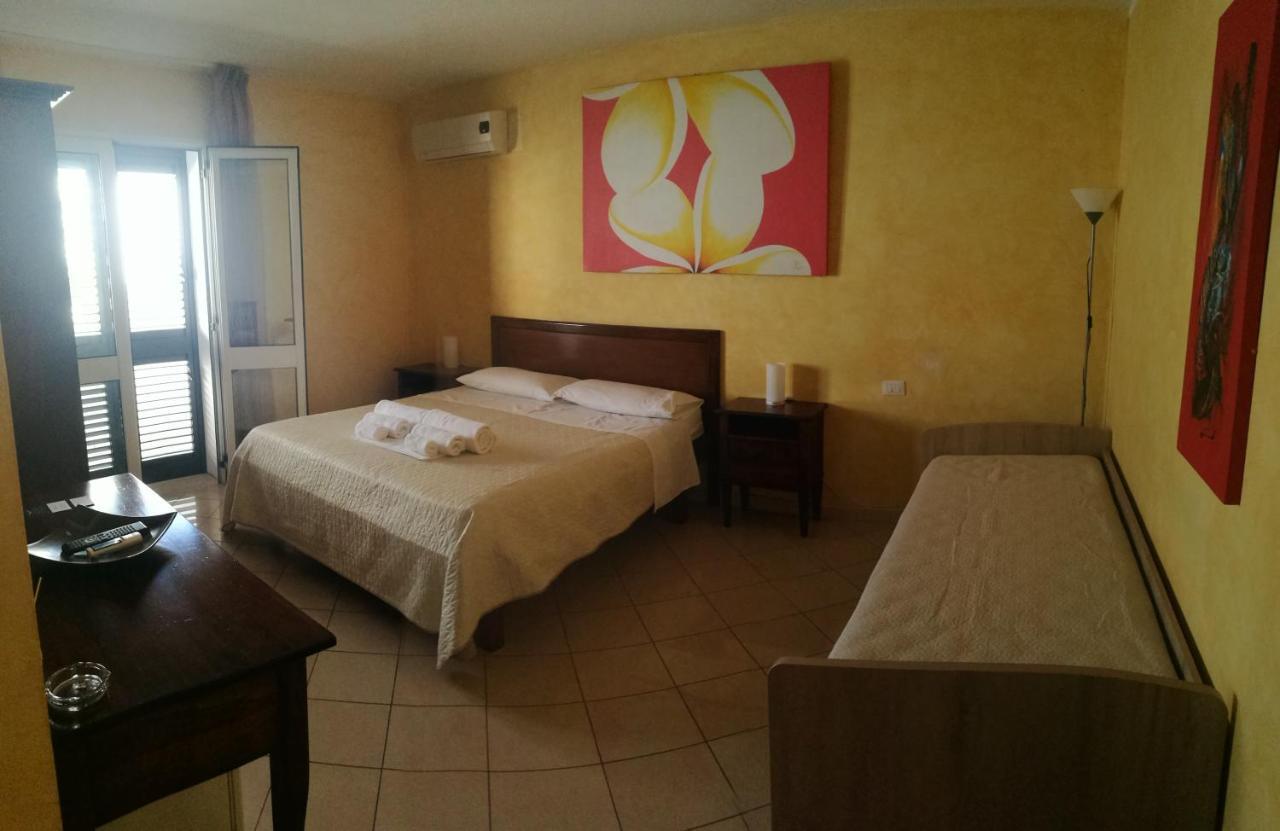 Piazza Salento Bed & Breakfast Lecce Exterior photo